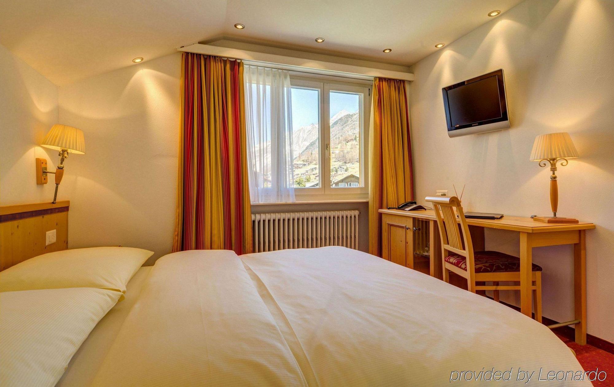 Hotel Excelsior Zermatt Pokoj fotografie